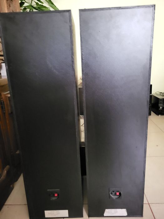 2 seturi de boxe de podea