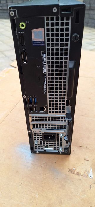 Calculator Dell SFF i3 8GB RAM, SSD NVMe + HDD, HDMI, Windows 11