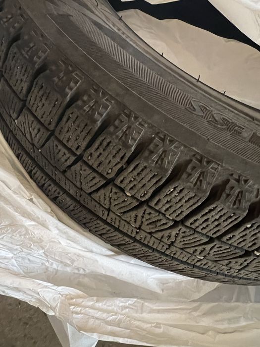 185/65/R15 Bridgestone зима липучка