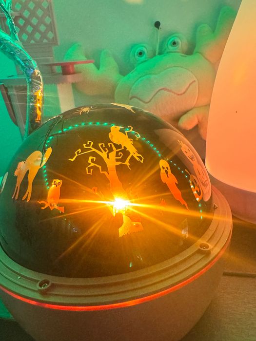 Две уникални лампи за деца