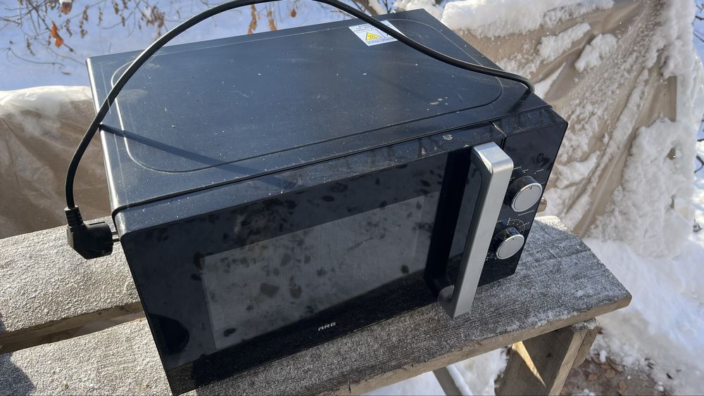 Микровалновака за 8000т