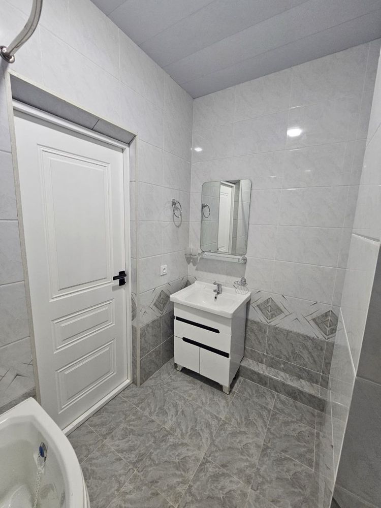 Продается 3 комнатная квартира площадью 82 кв.м. По улице Рудаки