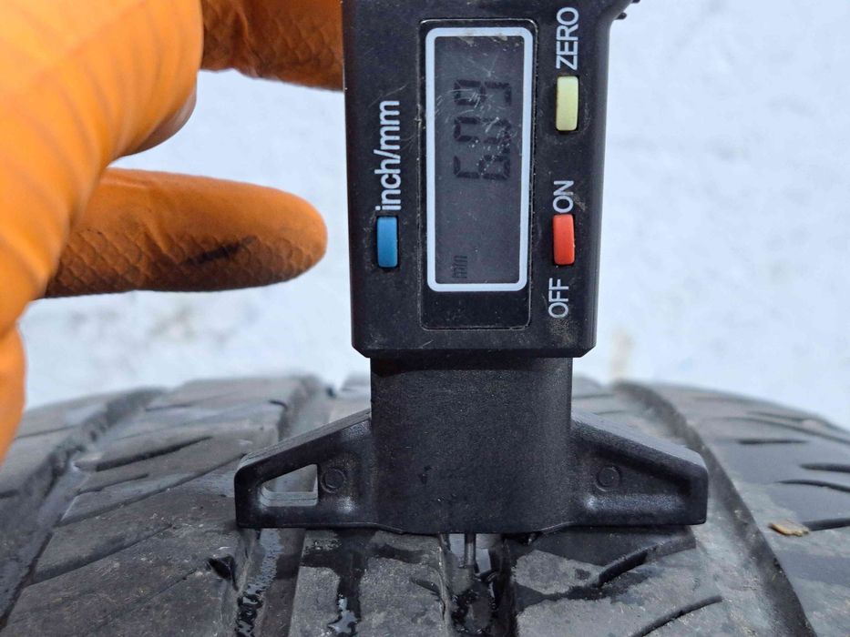 Anvelopa M+S Bmw 3 (E90) [Fabr 2005-2011]