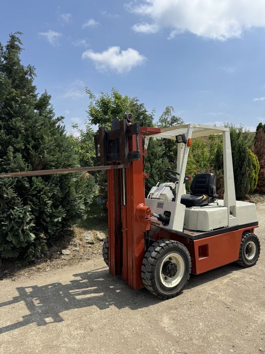 Stivuitor 2,5 tone Motostivuitor diesel 2500 kg 4,5 M