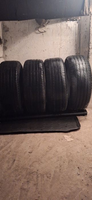 Vand set cauciucuri 235/55/18 Michelin