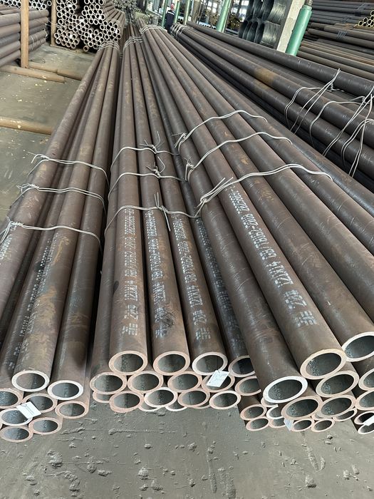 Труба стальная бесшовная новая и б/у в ассортименте в Ташкенте оптом