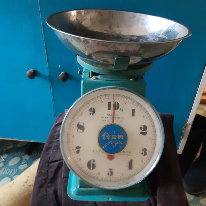 Продам весы с чашей