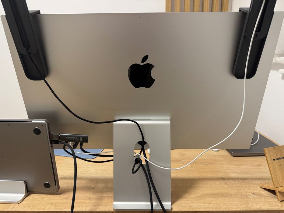 Monitor Apple Studio Display 27", 5K Retina, Standard Glass, Argintiu