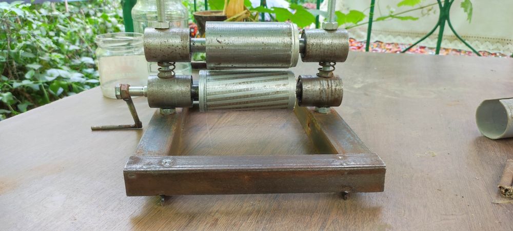 Продам валы валковый пресс вальцы