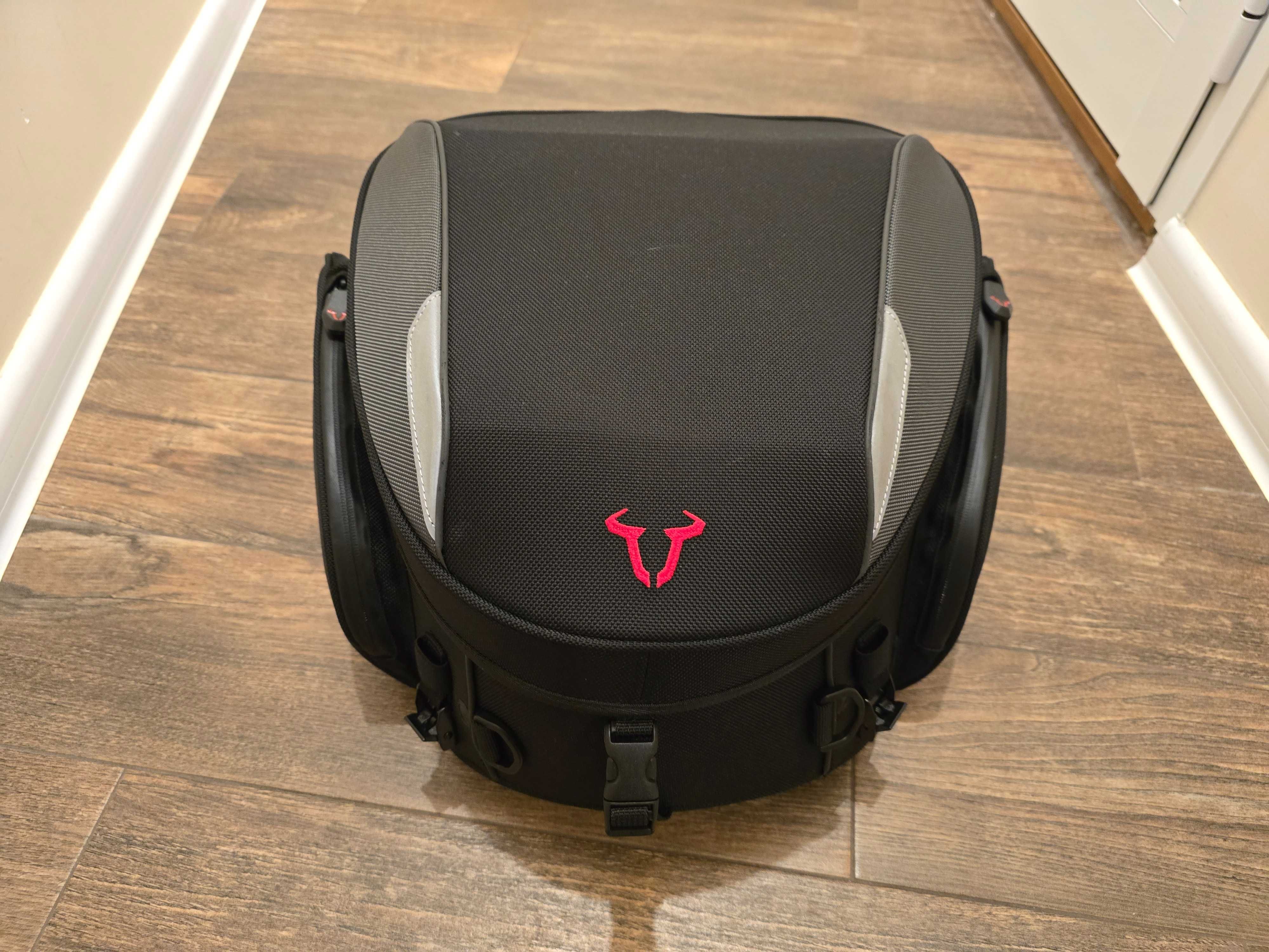 Продавам нова мото чанта 24-36 литра - SW-Motech Rear Bag Tail Bag