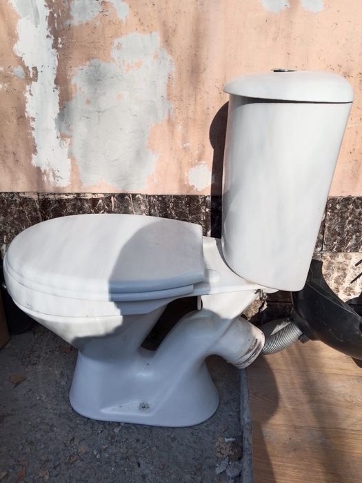 Унитаз в отличном состоянии