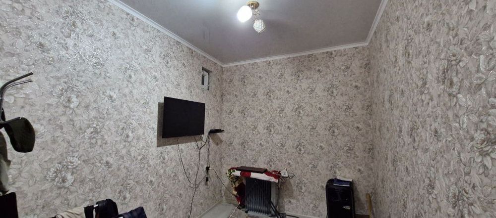 Срочно продается коттедж на Мухтар Ашрафий 1 сотка 3 комнаты