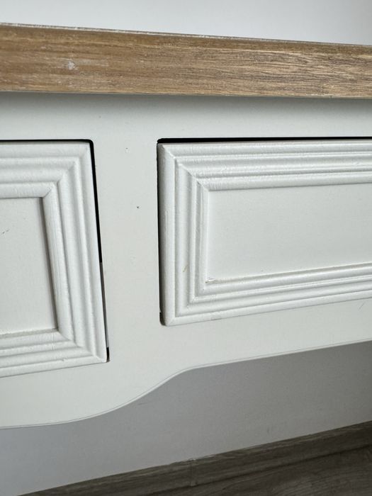 Masuta de machiaj alba cu sertare