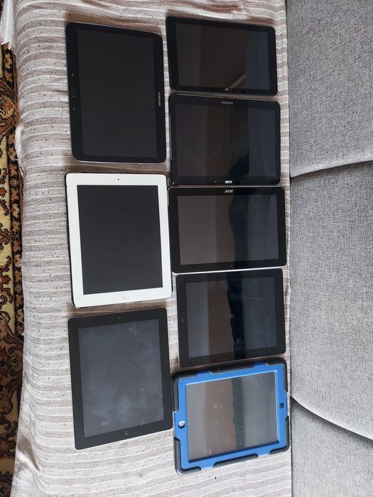 Lot telefoane de piese sau reparat