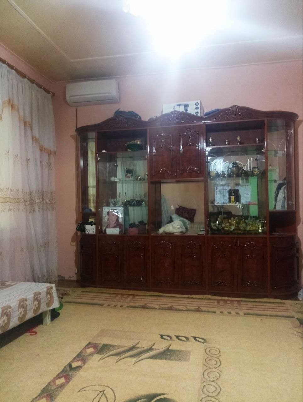 Уй сотилади. Продаётся дом