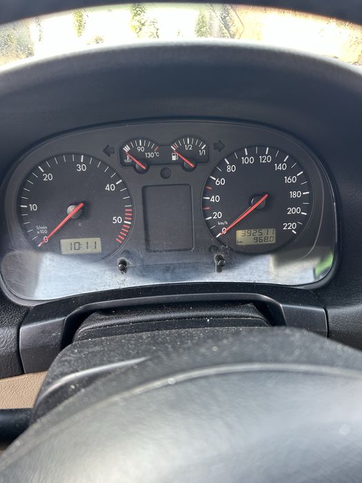 VW Bora 1.9 TDI 116 cp an 1999