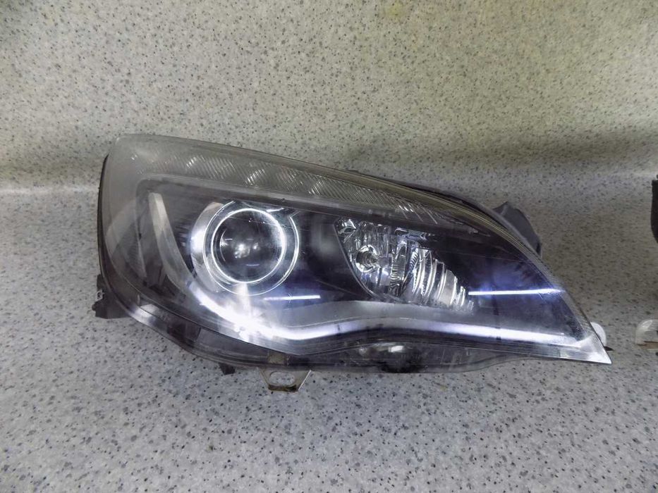 Opel Astra IV J far stanga far dreapta faruri xenon bi-xenon led
