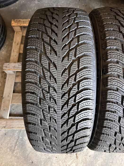 2 anvelope iarna ca NOI 235/45/20 , Nokian , 8.5 mm