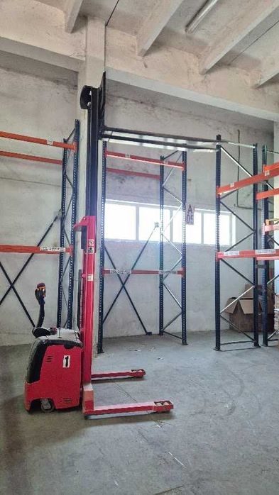 Електрически стакер високоповдигач VENI до 3,50 м / 1250 kg.