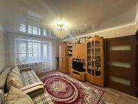 1-ком с ремонтом. Крамского 44/2. Площадь 36м². Кухня 8м². Кирпич 1977
