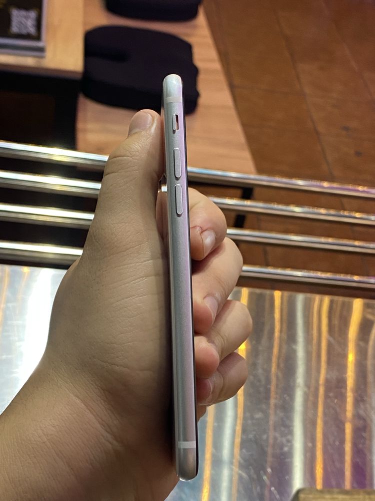 iPhone SE 2020 KHA