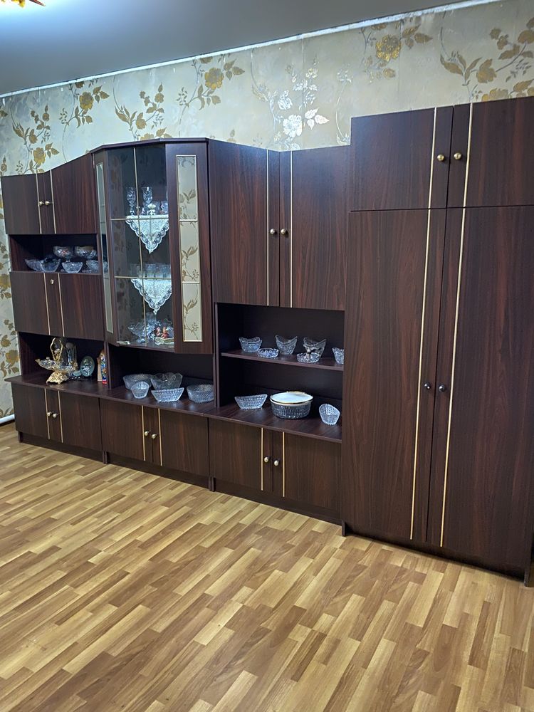 Продам стенку сборе
