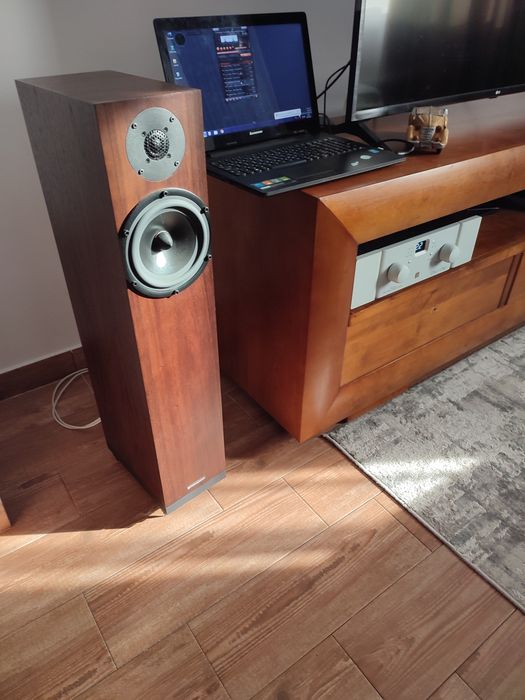Spendor a4 boxe de podea ( la fel cu dali kef focal tannoy ) bowers