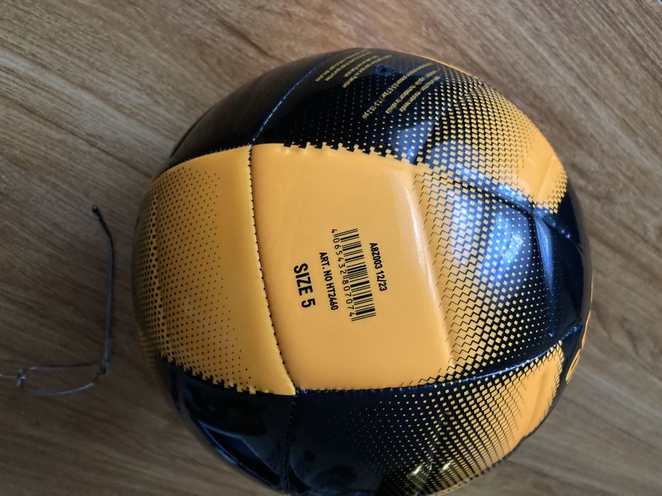 Оригинална футболна топка Adidas