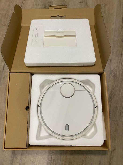 Робот-прахосмукачка Xiaomi Mi Robot Vacuum EU