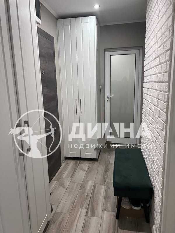Тристаен, отлично обзаведен монолит, до Новотела, Кършияка