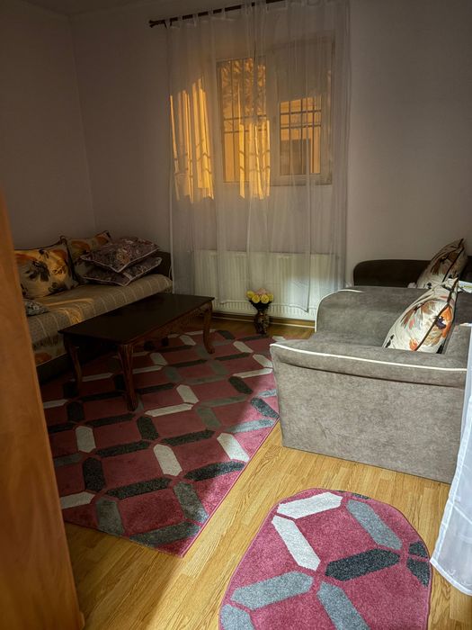 Închiriez Casă Zona centrală ! P+E 100 m!