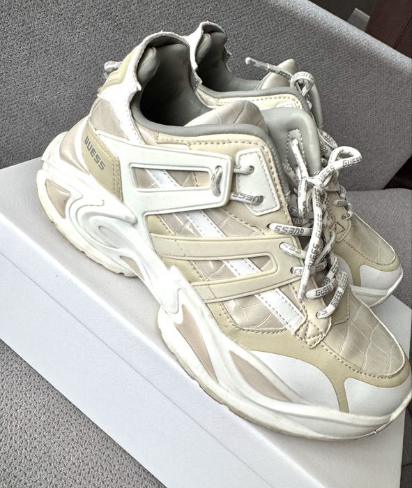 Guess оригинални маратонки