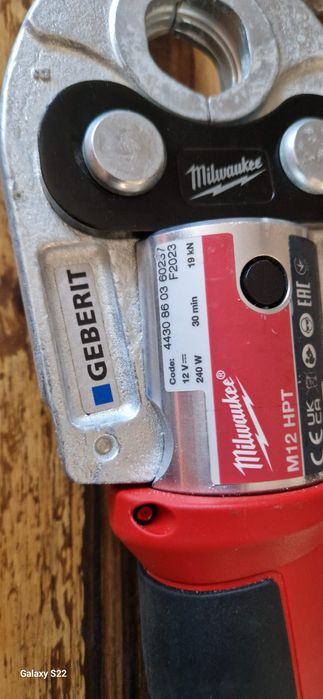 Milwaukee presa pentru sertizare noua