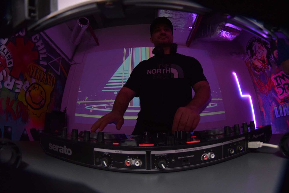 DJ Evenimente Private Craiova - (Sonorizare, Lumini)