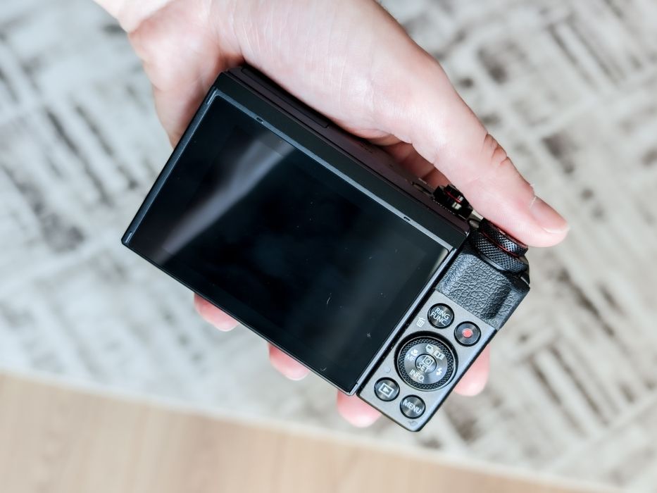 Canon G7X Mark II