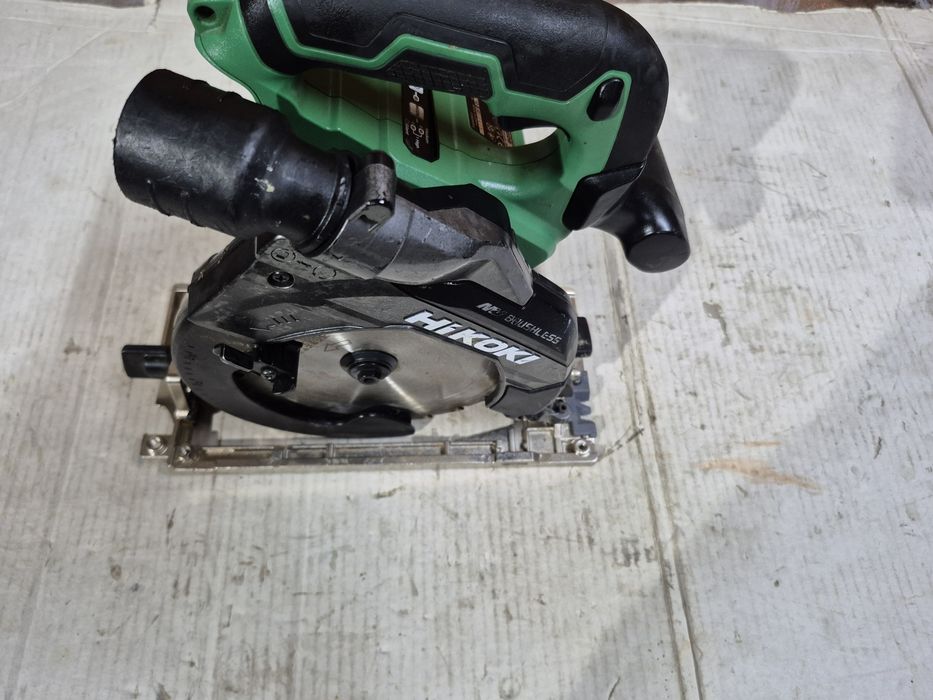 Circular HIKOKI c 3606 DB 12 2023
Șlefuitor cu excentric fără ac