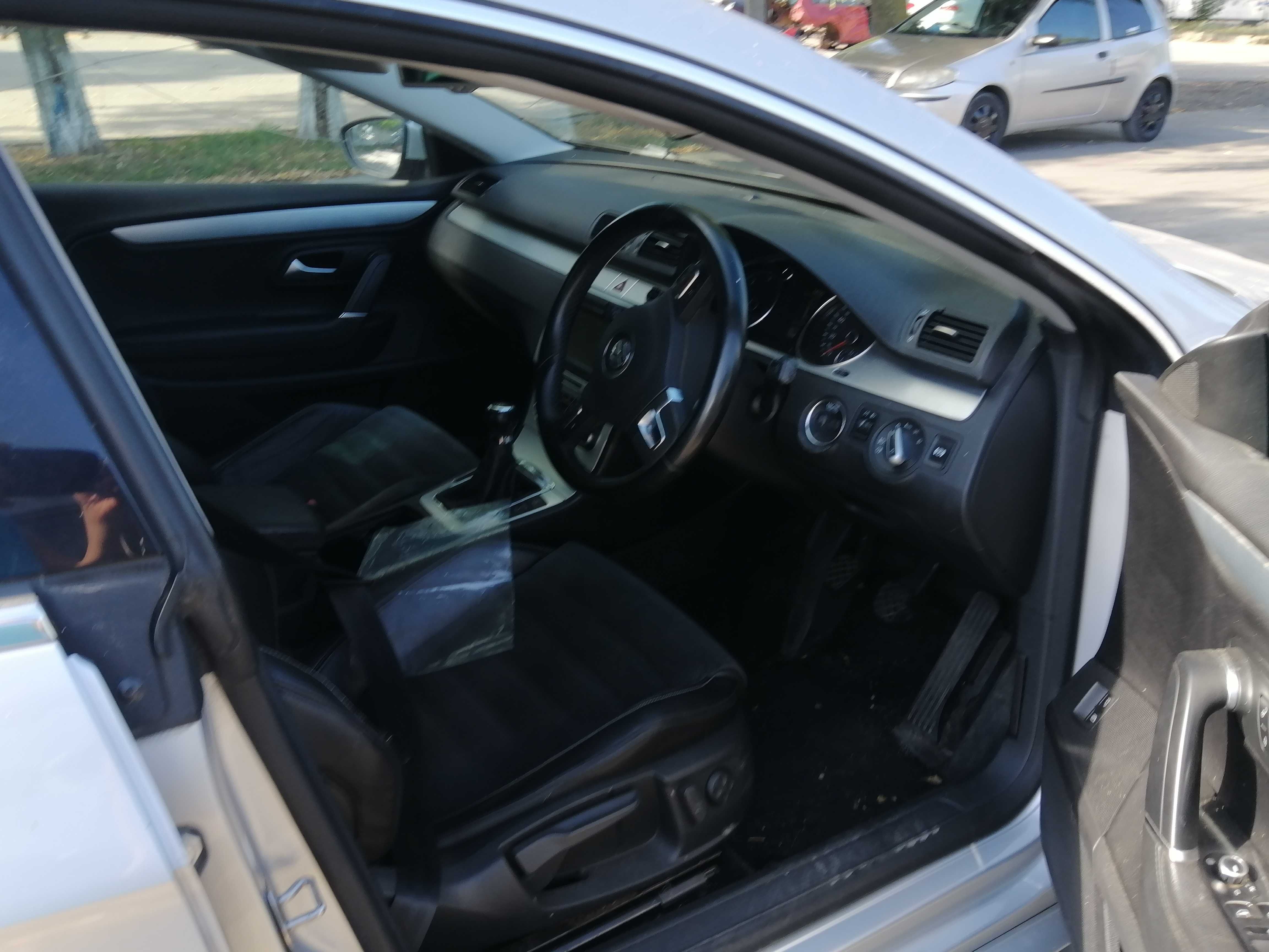 Dezmembram Passat CC