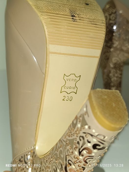 Bazaviy tufli sotiladi 36razmerda