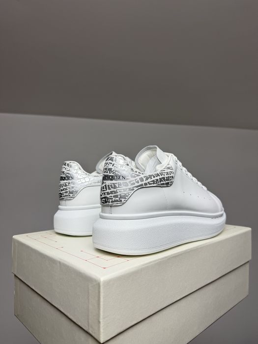 Alexander McQueen White Silver