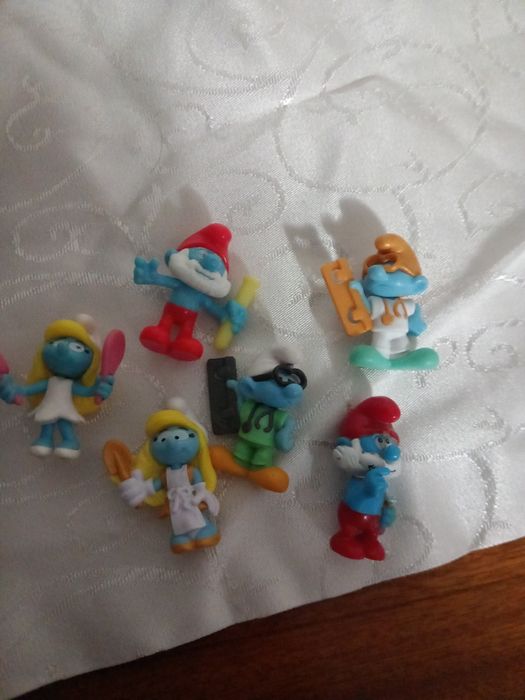 Figurine kinder strunfi