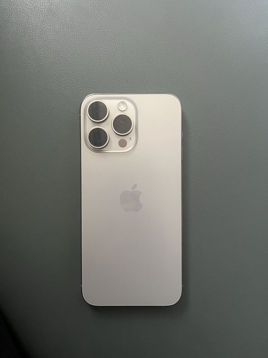 Продам срочна 15 про макс