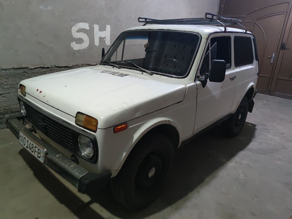 Нива 2121 4х4 раздатка ишдайди. Прицеп билан бирга Метан ва бензин