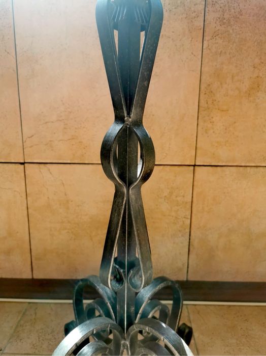 Антикварен Голям масивен свещник ковано желязо