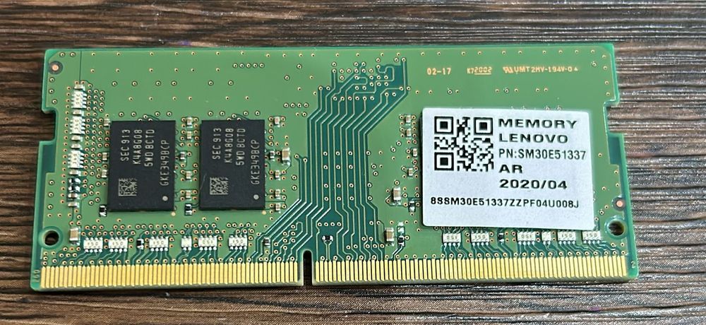 продам оперативную память для ноутбука и жесткий диск SSD 128 GB