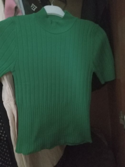 Кофта. Новая. Хорошо в офис. Универсальная.