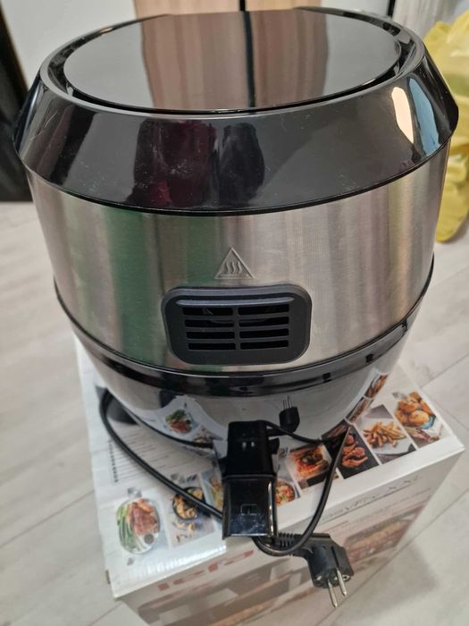 Tefal Easy Fry XXL EY701D15 – 5.6 л, 1850 W, като нов