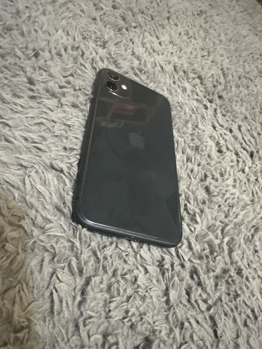 iPhone 11 , 64gb