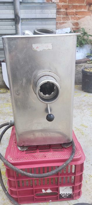 Професионална Месомелачка