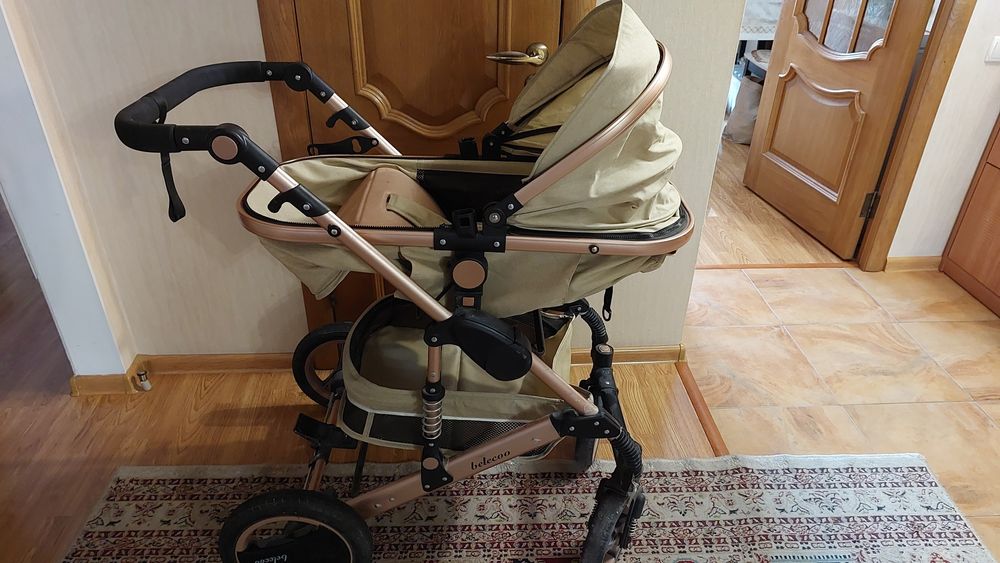 Коляска в отличном состоянии
