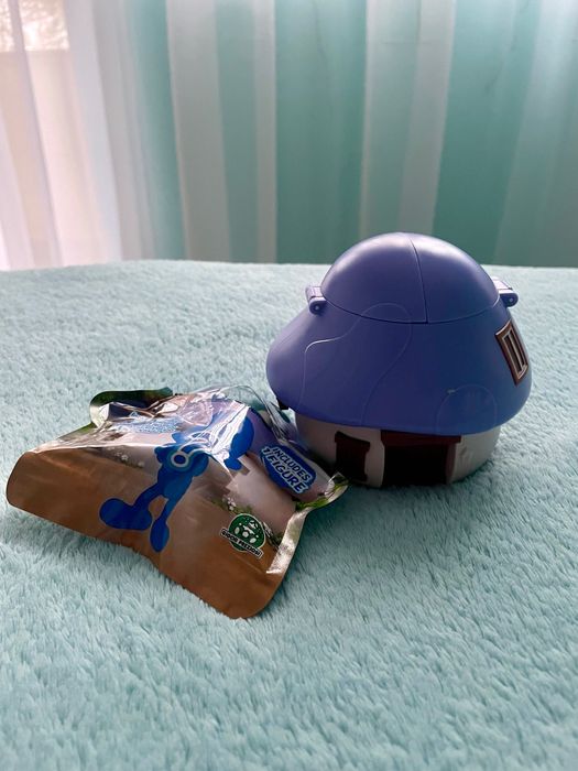 Смърф - къща и две фигурки